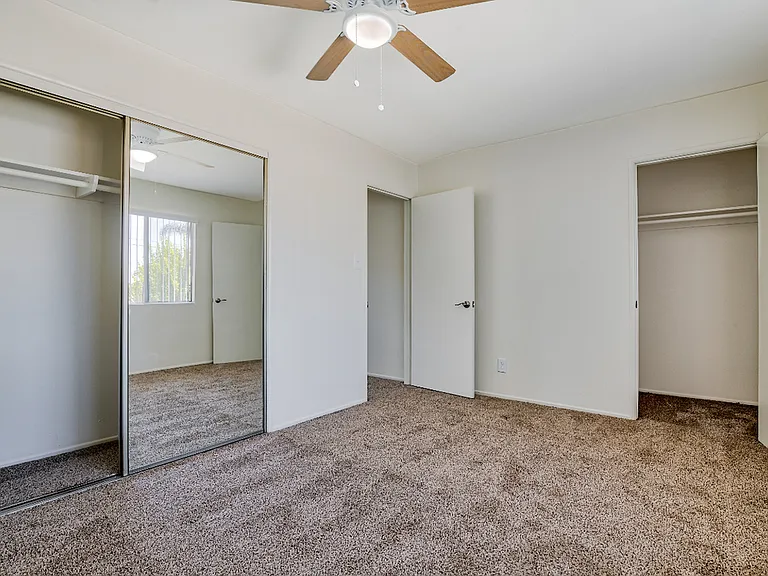 Alburtis Townhomes — Photo 4
