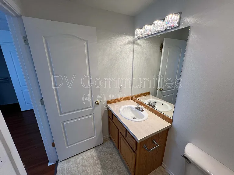 2521 NW Cedar Ave #1 — Photo 29