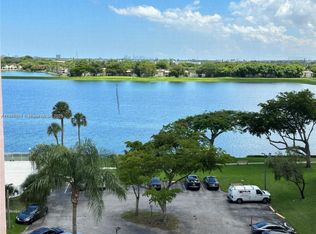 20840 San Simeon Way APT 709, Miami, FL 33179