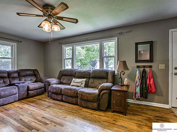 4th image of 8811 Westridge Dr