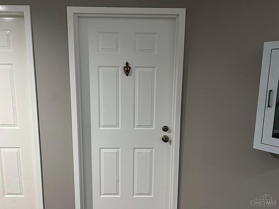 4th image of 3234 Heritage Square Dr