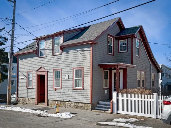 35 Rowland St, Marblehead, MA 01945
