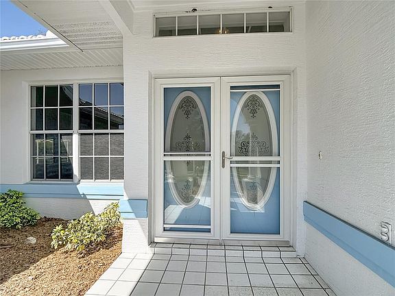 4th image of 1039 Greenturf Rd