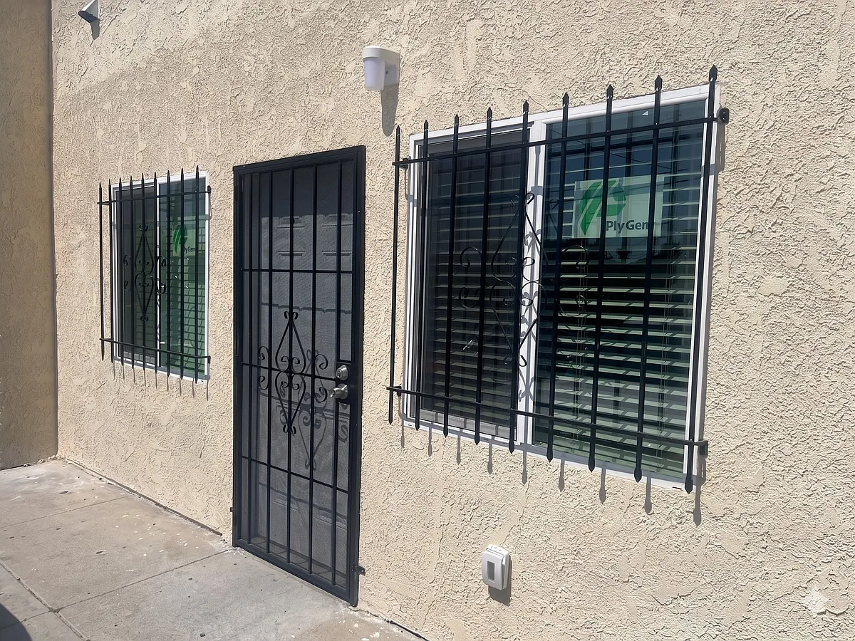 Building Photo - 3837 Montclair St #1A