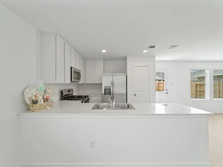 6318 Marigold Blaze Dr — Photo 5