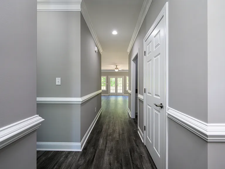403 Hart Dr — Photo 17