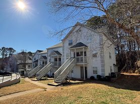 Avery Close Condominiums