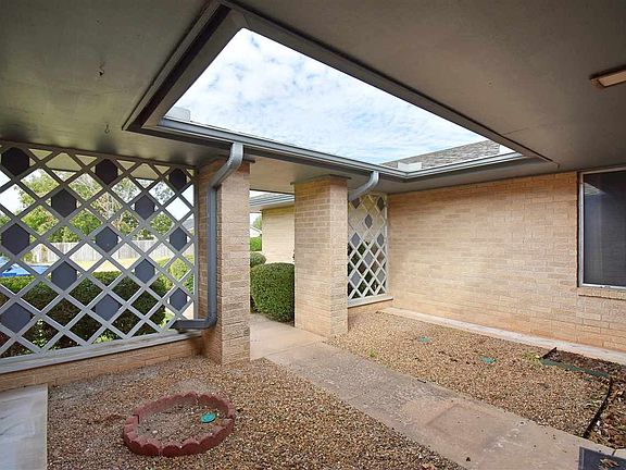 5th image of 3109 NW Brent Cir
