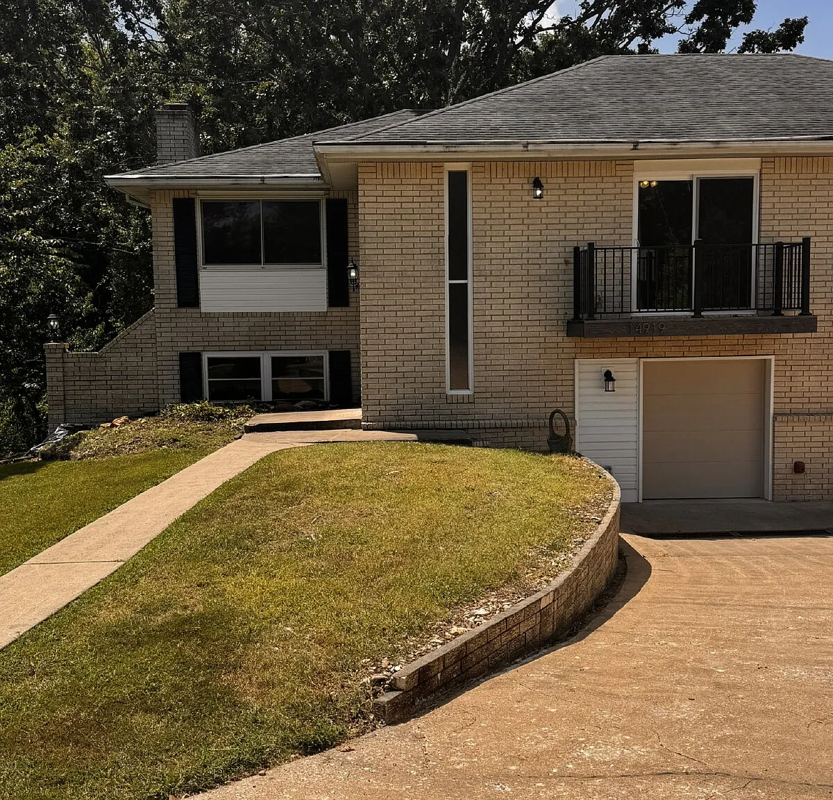 2 bed, 3.0 bath, $1,995 — Photo 1