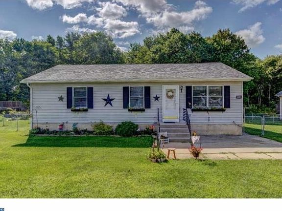 2nd image of 6002 Rosetree Ln