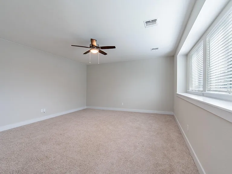 1012 Heartleaf Dr — Photo 30