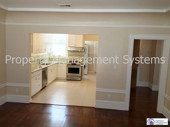 3rd image of 192 Parker Ave