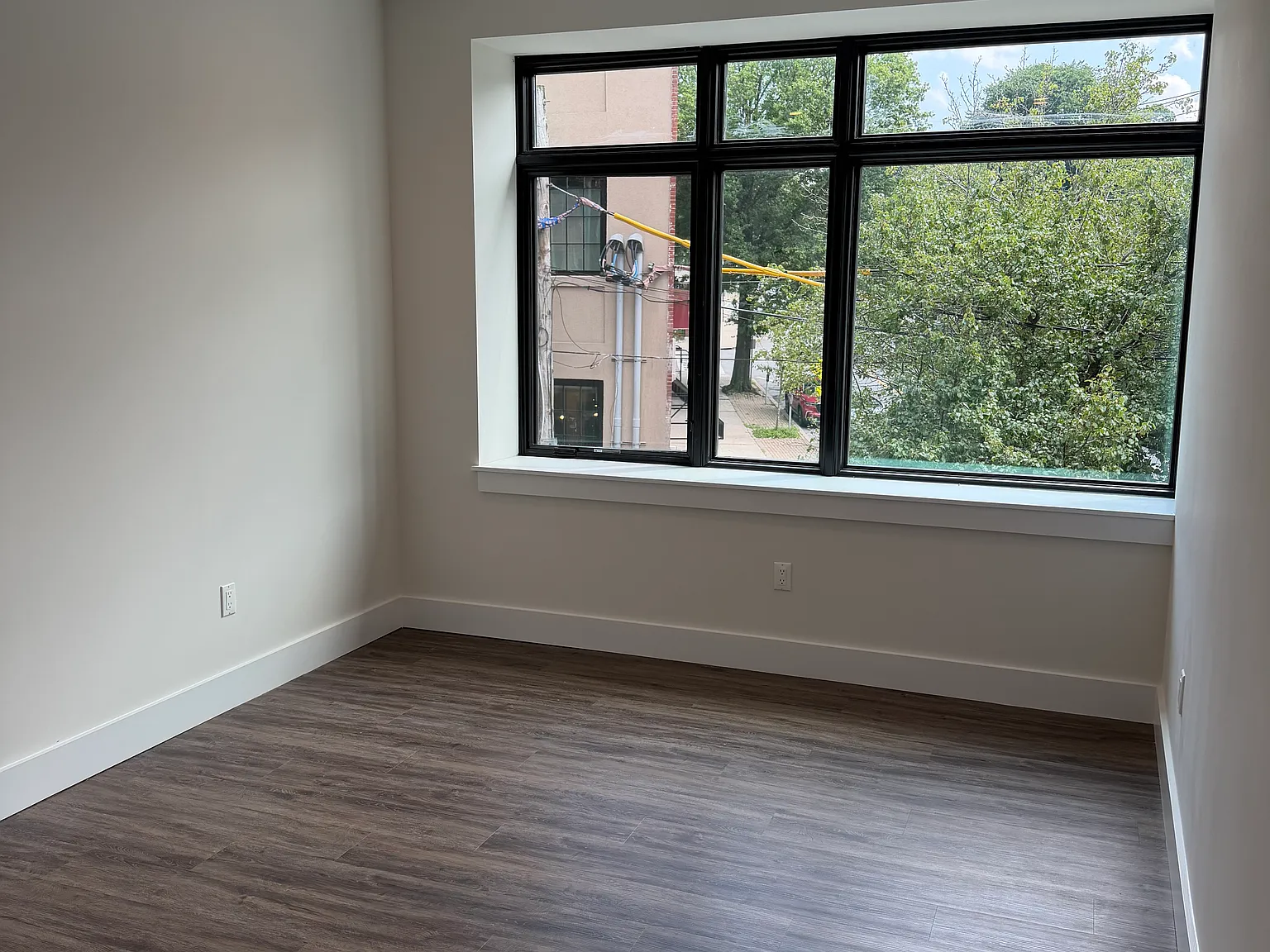 2 bed, $4,200 — Photo 3