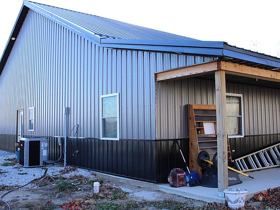 4th image of 160 NW Highway B