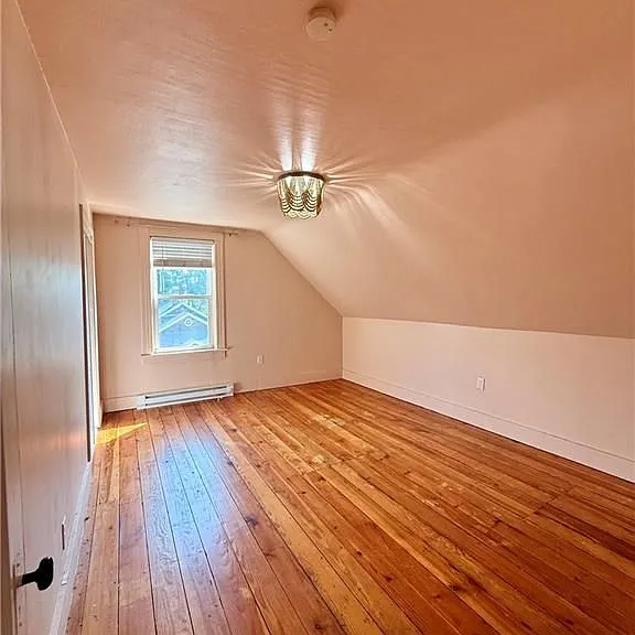 87 Rockland Ave — Photo 9