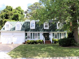 833 Le Cove Dr, Virginia Beach, VA 23464