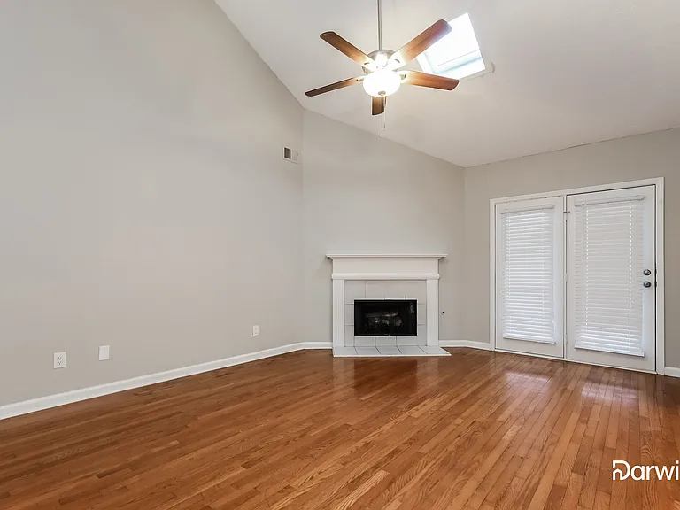 120 Gingercake Ct — Photo 3