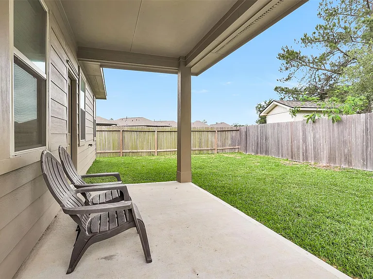 18806 Legend Oaks Dr — Photo 33