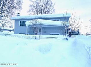 720 Lori Dr, Anchorage, AK 99504