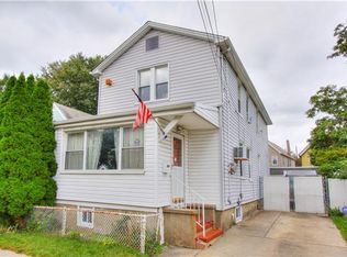90 Simonson Pl, Staten Island, NY 10302