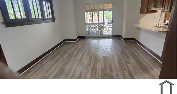 1420 Traymore Ave — Photo 12