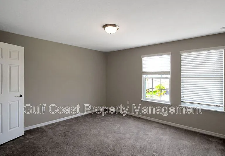 2914 Esmeralda Dr — Photo 24