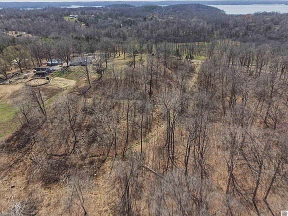 5th image of 2113 Chestnut Oak Rd