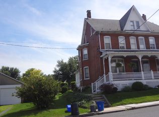 422 Union St, Nazareth, PA 18064