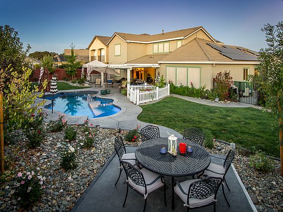 5th image of 216 Fairhall Ct