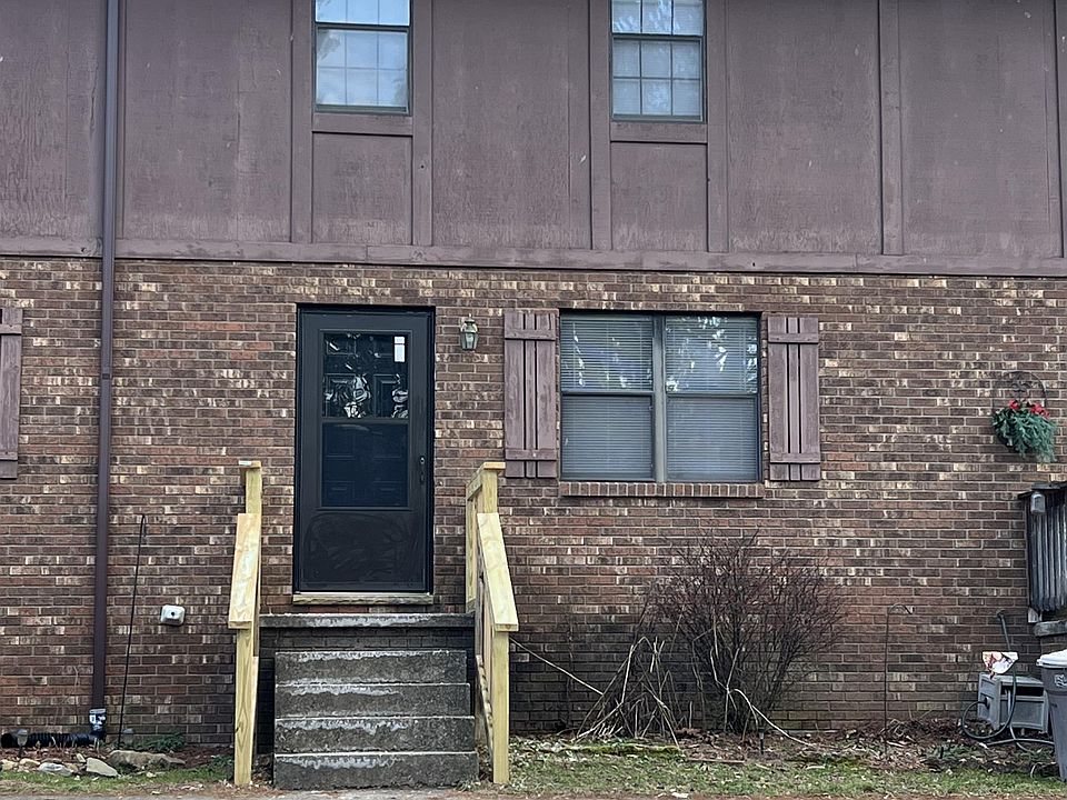 1st image of 11 Brick Lane Ct #1