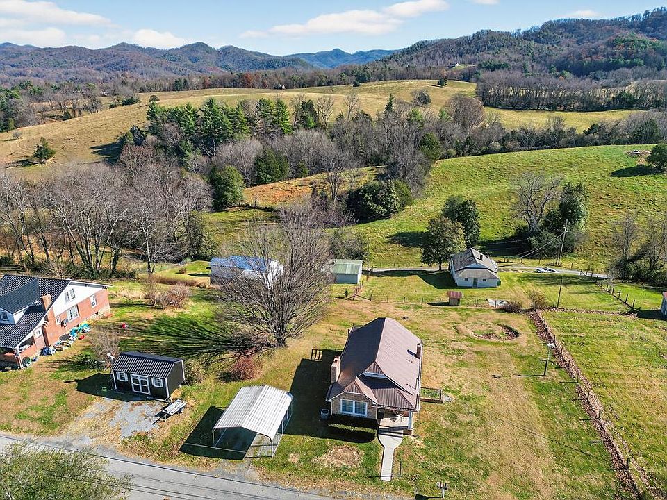 1st image of 22247 Lincoln Cir
