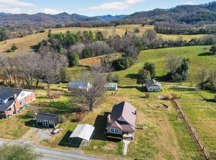 22247 Lincoln Cir, Damascus, VA 24236