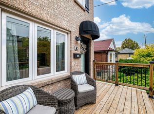 8 7th St, Toronto, ON M8V 3B1