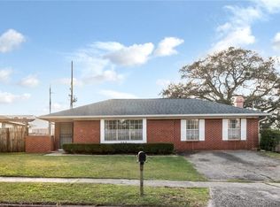 502 Newport Dr W, Mobile, AL 36609