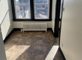 Davis Apartment, Whiting, IN 46394