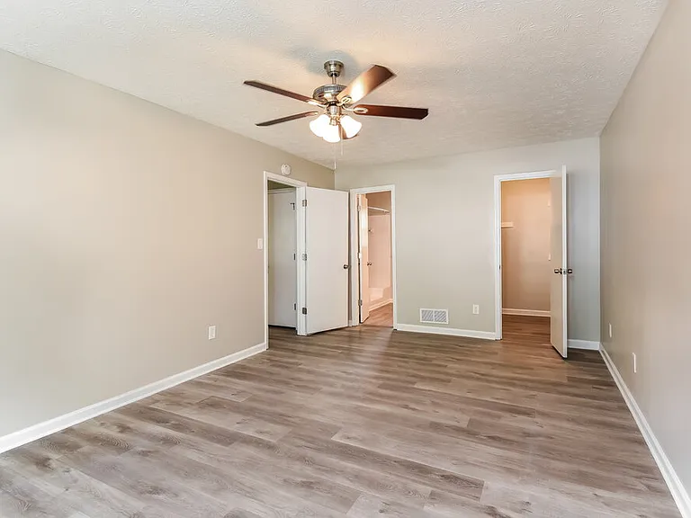 2405 Betsy Ct SW — Photo 13