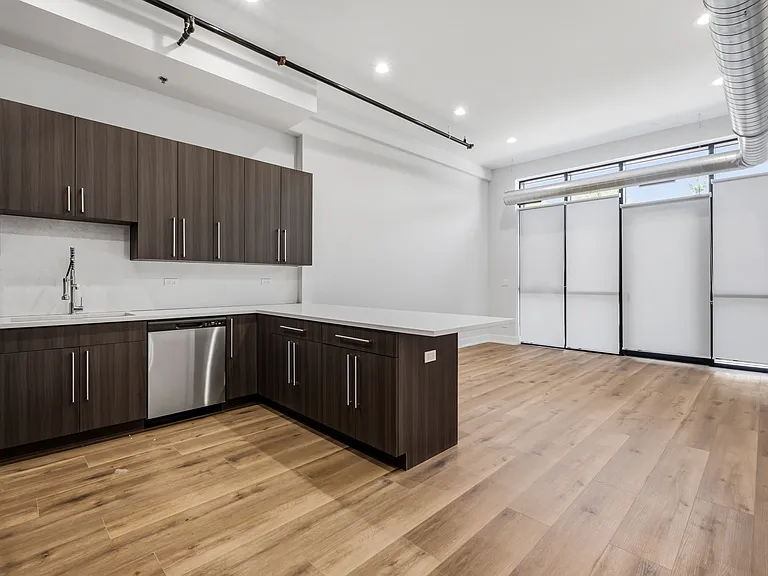 2355 N Washtenaw Ave #102 — Photo 1