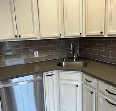4th image of 612 Deepdale Ct Unit 4