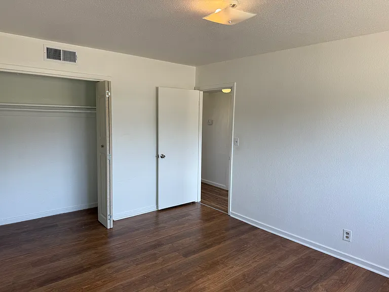 1313 Calaveras St #A — Photo 21