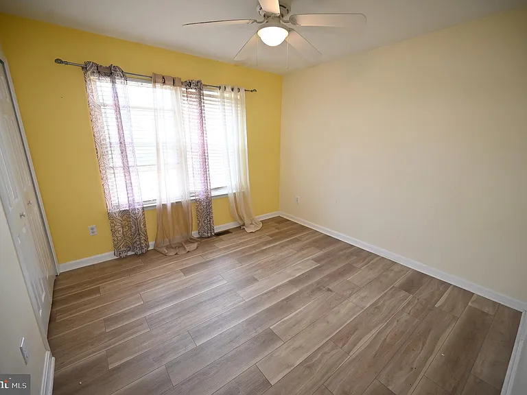 9172 Granite Ct — Photo 32