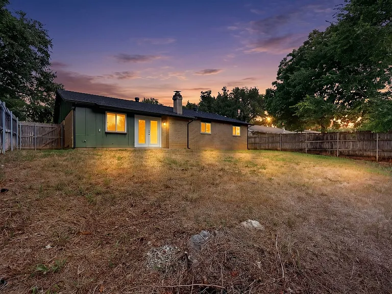 2606 Hilldale Blvd — Photo 41