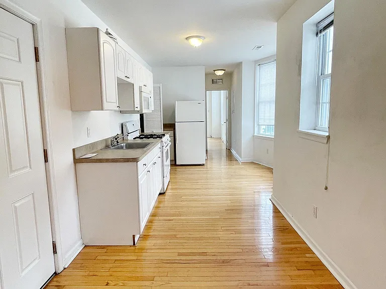 2403 S Broad St — Photo 5