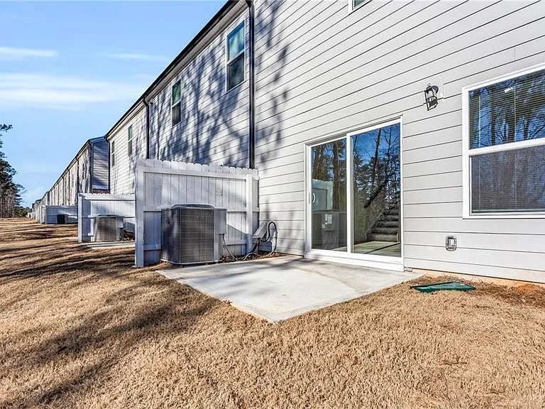 1645 Villageside Ct — Photo 29
