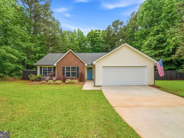 250 Saddlebrook Dr, Senoia, GA 30276