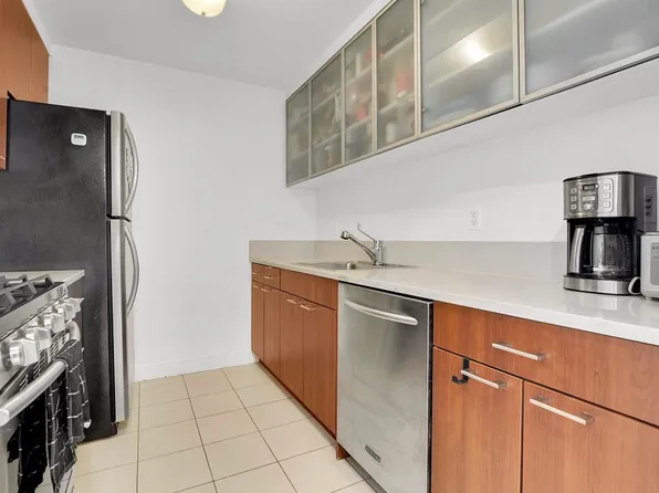 215 East 96th Street image 9 of 9