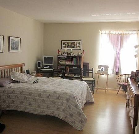 3rd image of 4545 Arizona St APT 211