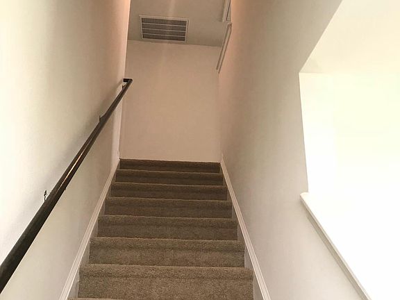 2nd image of 1914 Porter Hill Dr