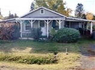 868 Gilman Rd, Medford, OR 97504