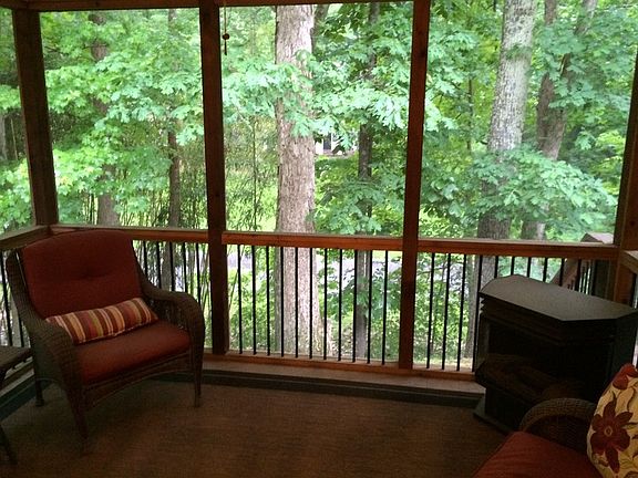 5th image of 717 Woodgreen Ln