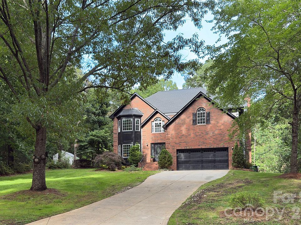 1st image of 3919 Cherrybrook Dr